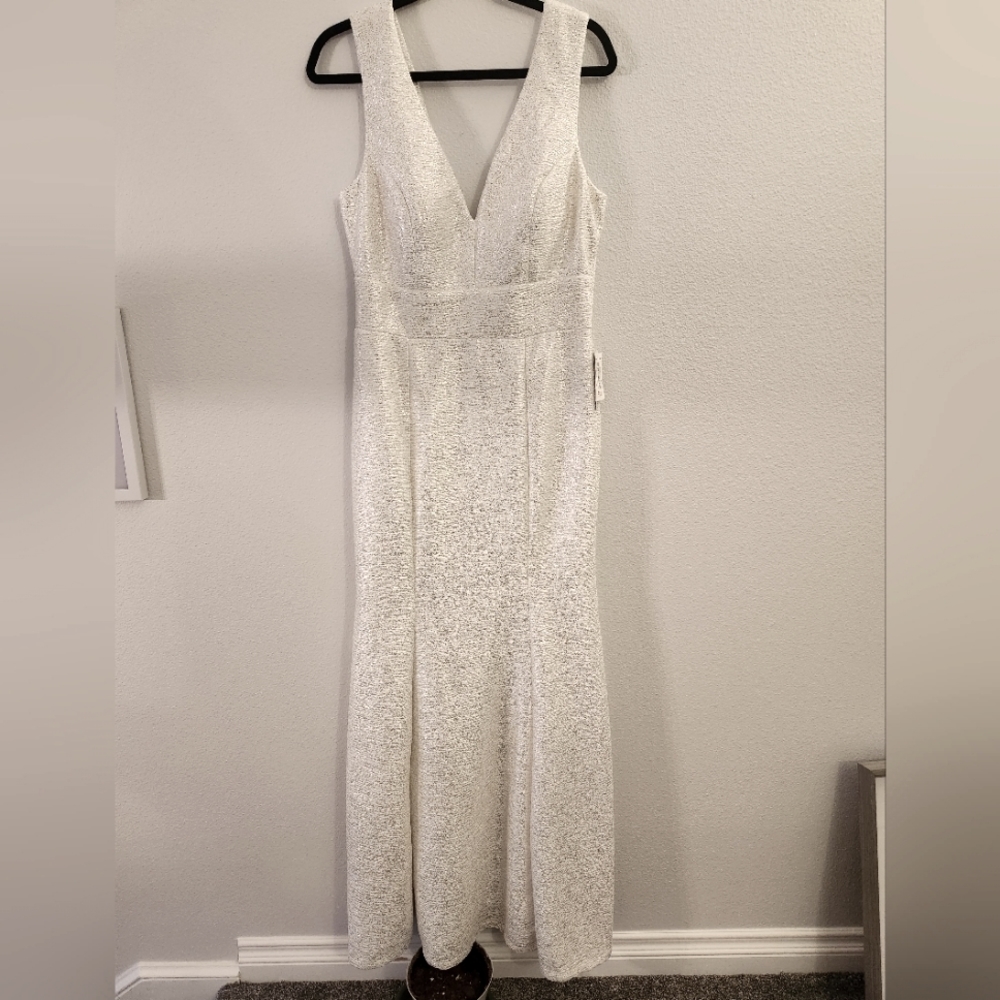IVORY/GOLD Gown.  Size 15